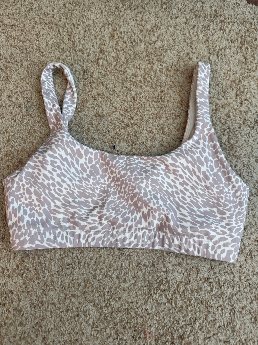 Vuori Women’s Sports Bra - Medium